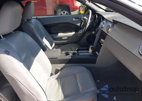 2009 Ford Mustang V6/V6 Premium from USA, damaged, VIN 1ZVHT84NX95133912